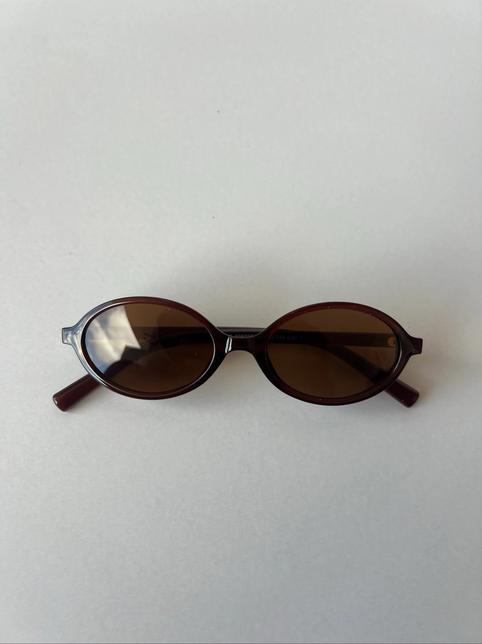 Gafas de Sol Ovaladas Marrones (Nuevas / con accesorios) – photo 2